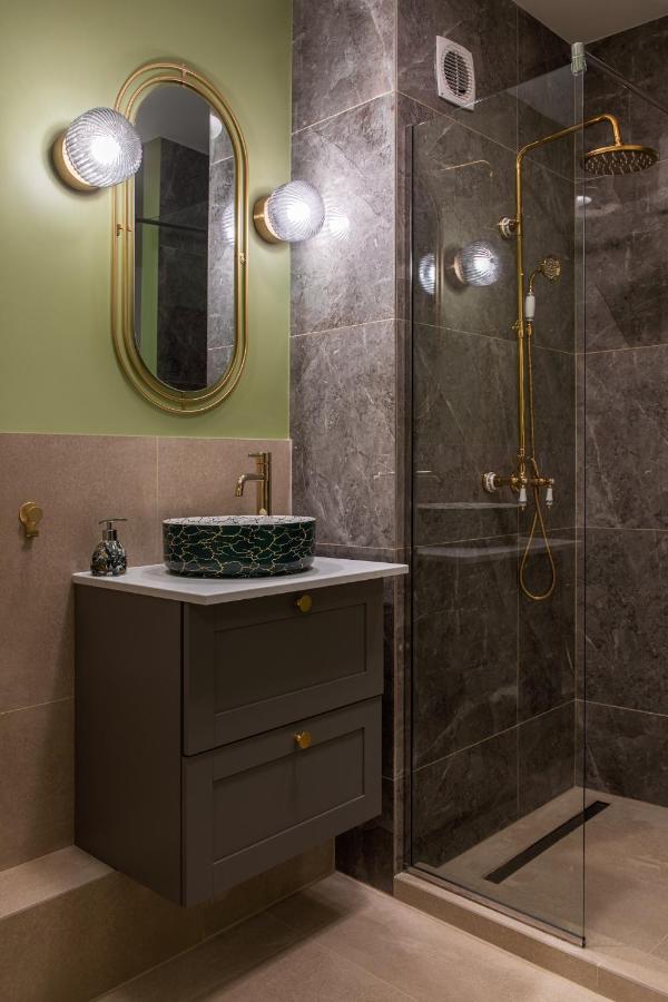 Designer Flat For 4, Heart Of Bucharest, Kitchen Holiday home Bucharest